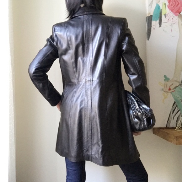 Danier 3/4 length leather jacket - Picture 3 of 15